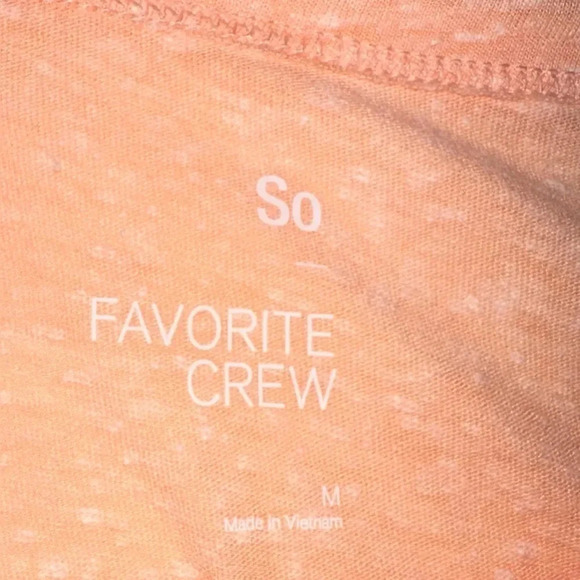 ⭐️NEW⭐️ Juniors' SO® Favorite Crewneck Short Sleeve Tee. Size M - Picture 4 of 5